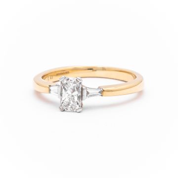18k Yellow Gold & Radiant Diamond Ring
