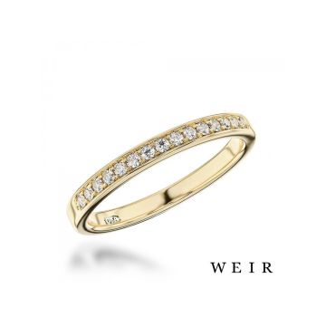 Yellow gold round brilliant cut diamond line band