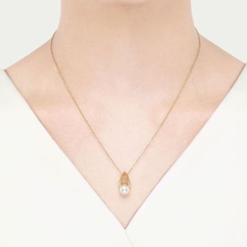 Mikimoto 18k Yellow Gold 8.25mm Akoya Pearl Pendant Necklace