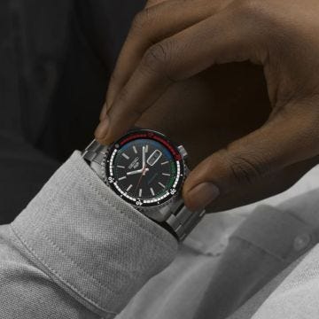 Seiko The New Regatta Timer, 5 Sports 42.5mm, Black Dial, Automatic Movement, Stainless Steel Case, Stainless Steel Bracelet Watch SRPK13K1
