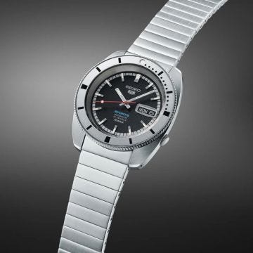 Seiko Pepper Black 1968 Recreation Limited Edition, 5 Sports 39.5mm, Black Dial, Automatic Movement, Stainless Steel Case, Stainless Steel Bracelet Watch SRPL05K1