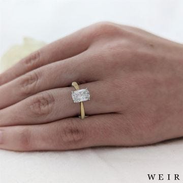 18k yellow gold Lab Grown 1.52ct E VS1  Cushion cut Lab Grown Diamond Dress Ring
