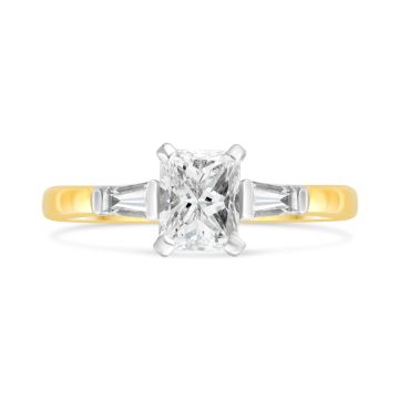 18k Yellow Gold Radiant Cut with Tapered Side Stones
