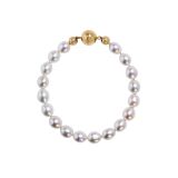 Juvi Vivien Pearl Bracelet. Image one